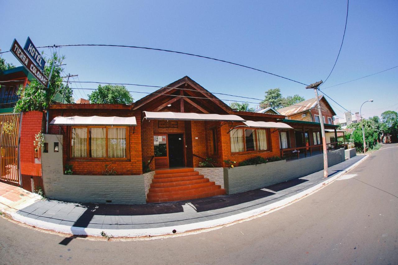 Hotel Tierra Colorada Пуерто Игуасу Екстериор снимка
